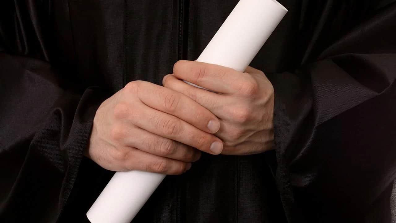 Sahte diploma düzenleyene hapis cezası geliyor