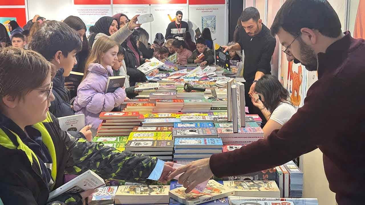 Sakarya'da bir ilk! Türkiye Yüzyılı Maarif Modeli'nin dev projesi açıldı