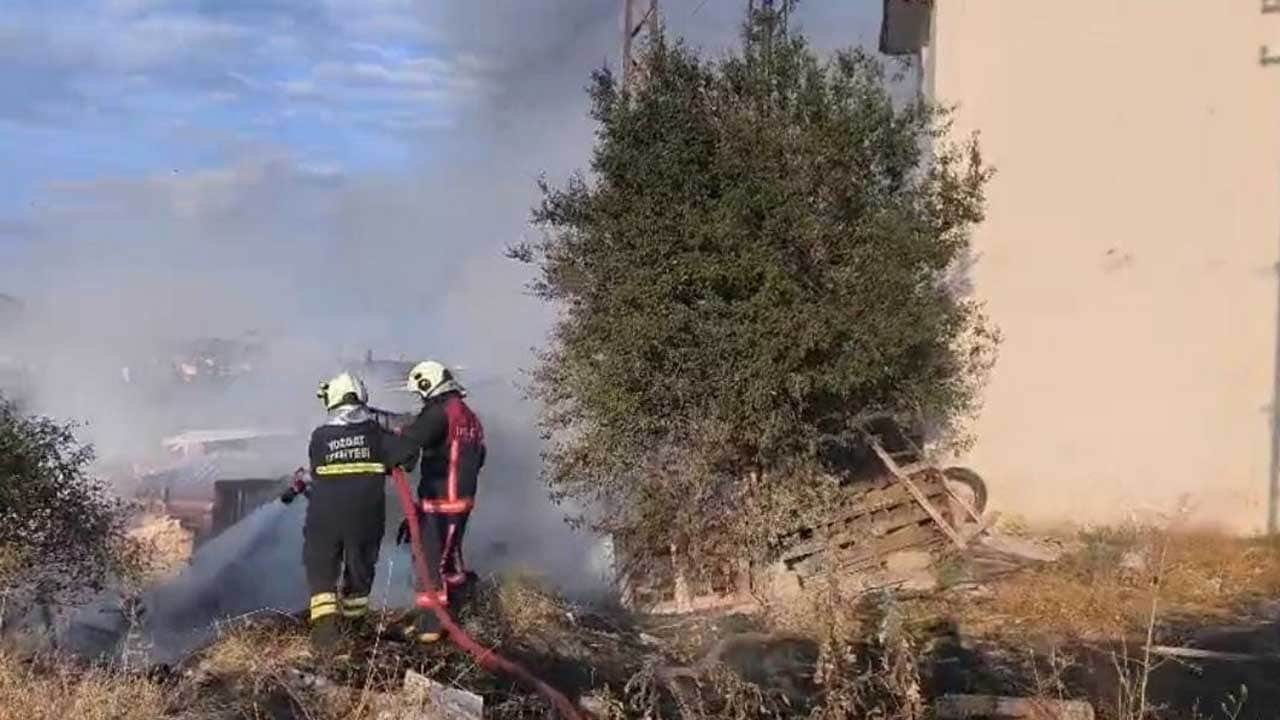 Sanayide korkutan trafo patlaması: Alevler otluk alana sıçradı!
