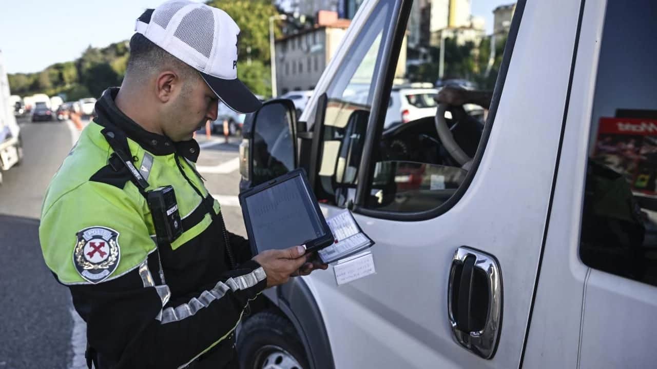 Şehir öküzleri ayvayı yedi: Ters yön ve yol kapatmaya ağır cezalar yolda!