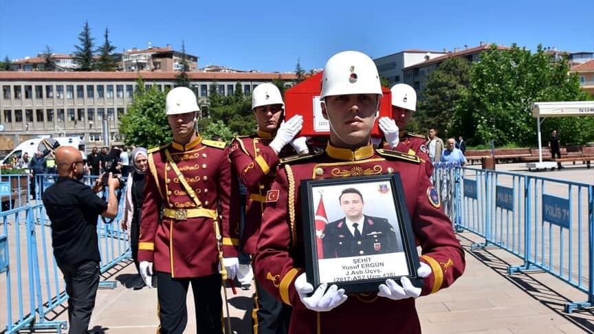 Şehit jandarma Astsubay Yusuf Ergün, son yolculuğuna uğurlandı
