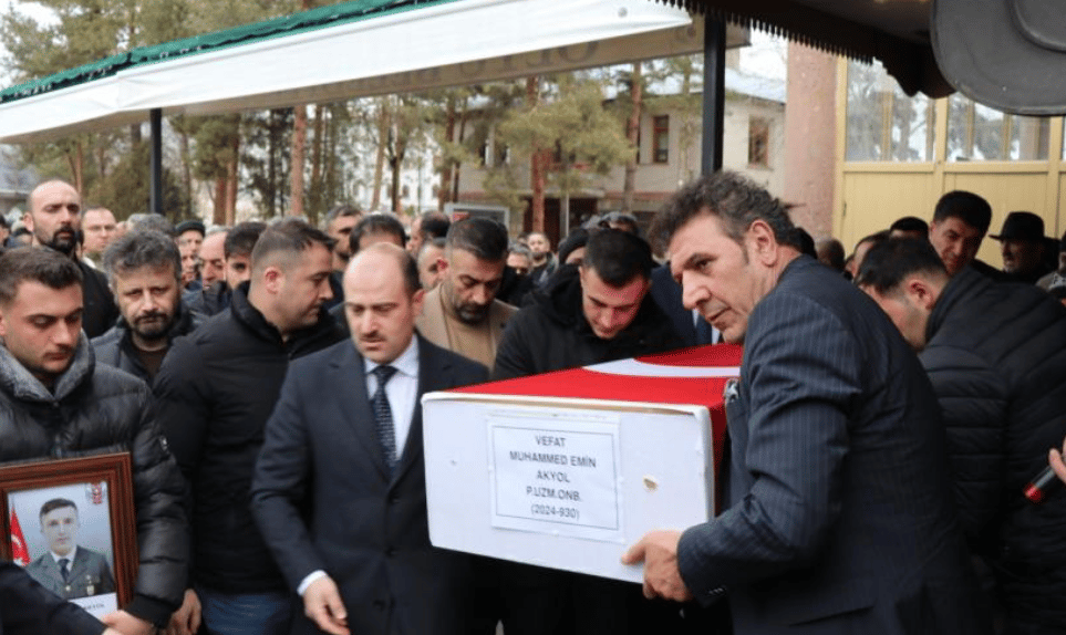 Şehit uzman çavuş son yolculuğuna uğurlandı
