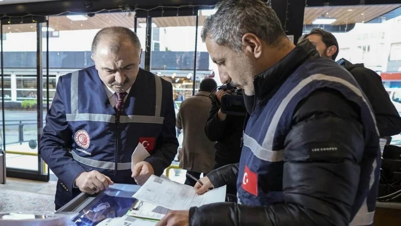 Servis ücreti alan restorana 274 bin lira ceza!
