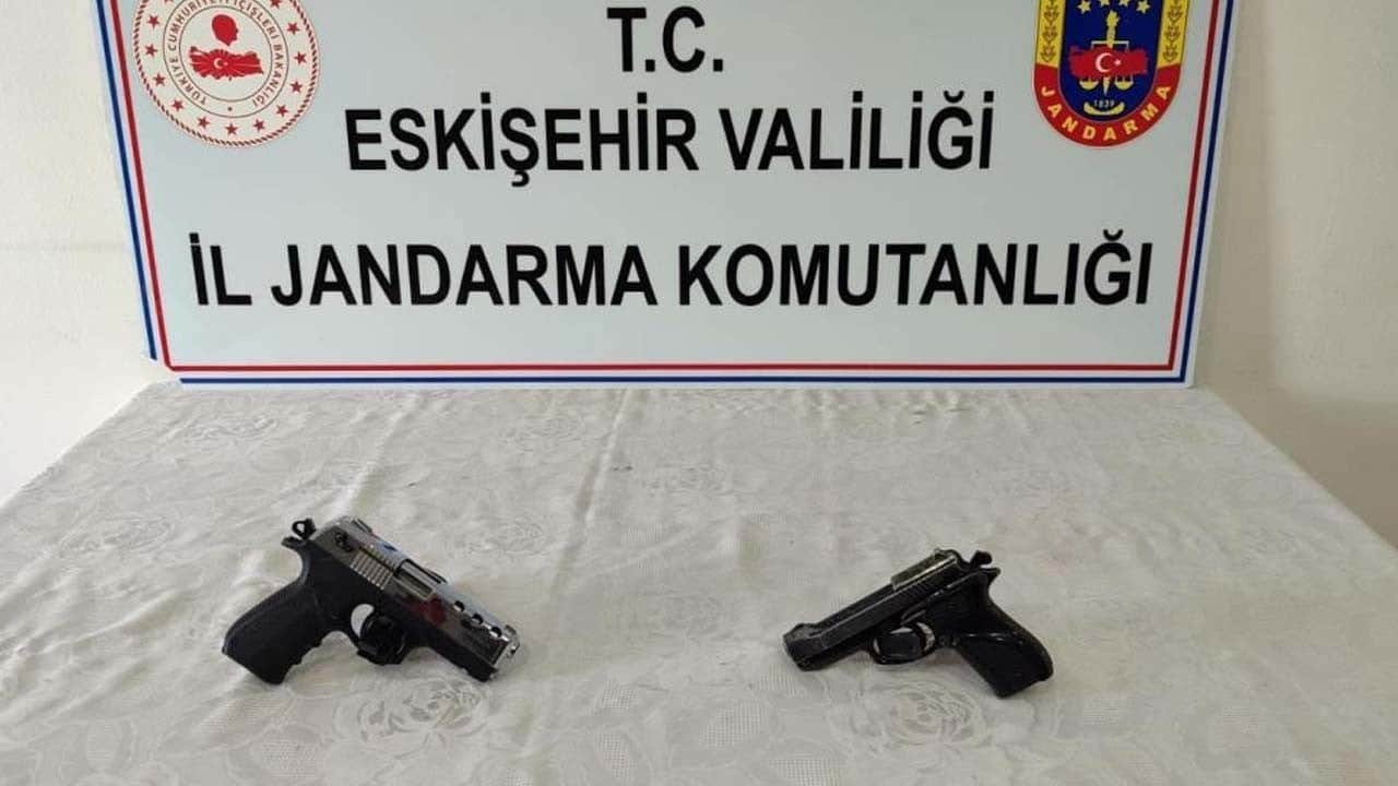Silah kaçakçısına operasyon