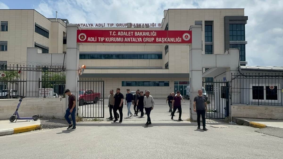 Silahlı kavgada 3 kişi hayatını kaybetti!