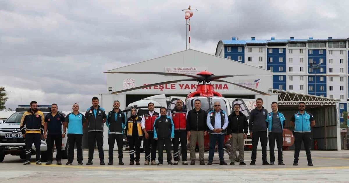 Sivas'ta 5,5 milyon TL maliyetli Mobil Acil Sağlık Operasyon Merkezi Aracı tanıtıldı