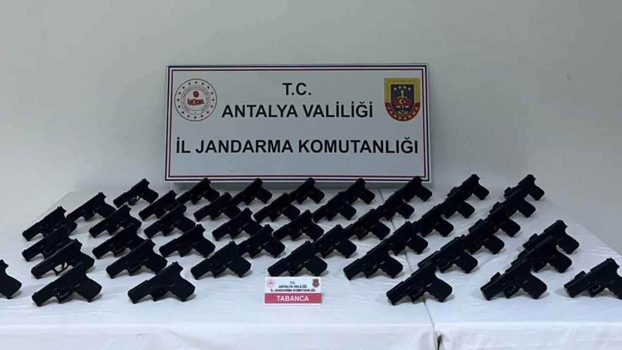 Sokaklar birer birer temizleniyor! Antalya’da ölüm tacirlerine dev darbe