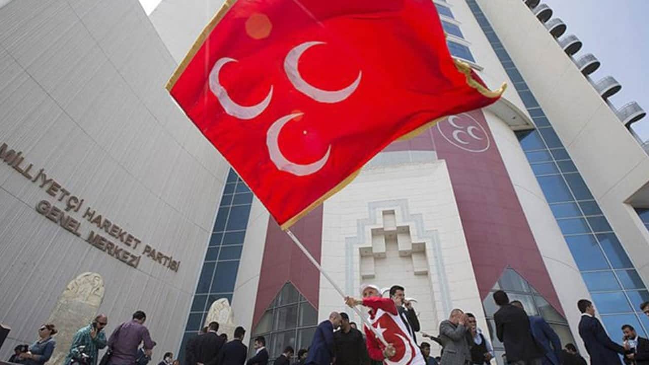Son dakika! MHP bir il teşkilatını daha feshetti