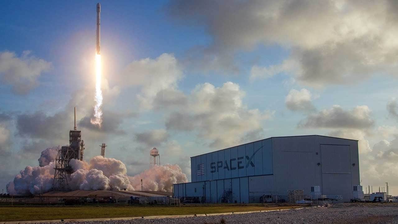SpaceX halka arz başvurusu yaptı! 1,75 trilyon dolar
