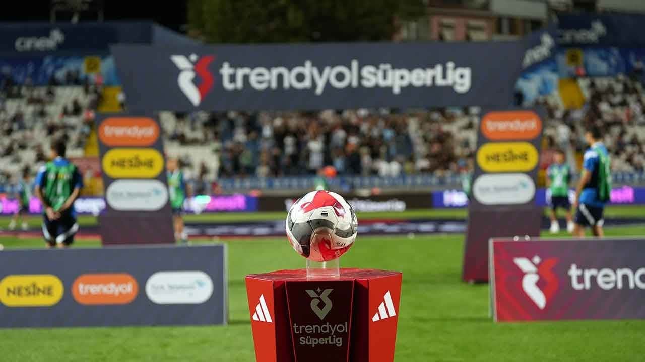 Süper Lig'de harita sil baştan değişti! Yeni sezonda 13 farklı şehirden futbol şöleni yaşanacak!