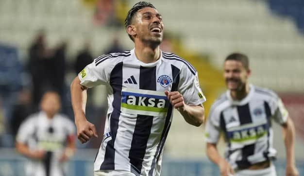 Süper Lig'de transfer bombası: İrfan Can Kahveci'nin yeni adresi belli oldu!