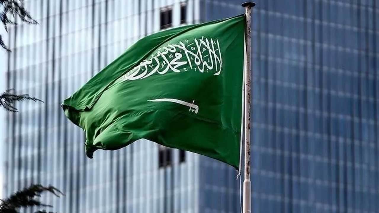 Suudi Arabistan'da acil durum ilanı