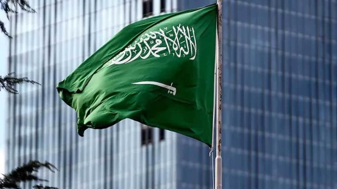 Suudi Arabistan'da Babulmendep Boğazı mesaisi