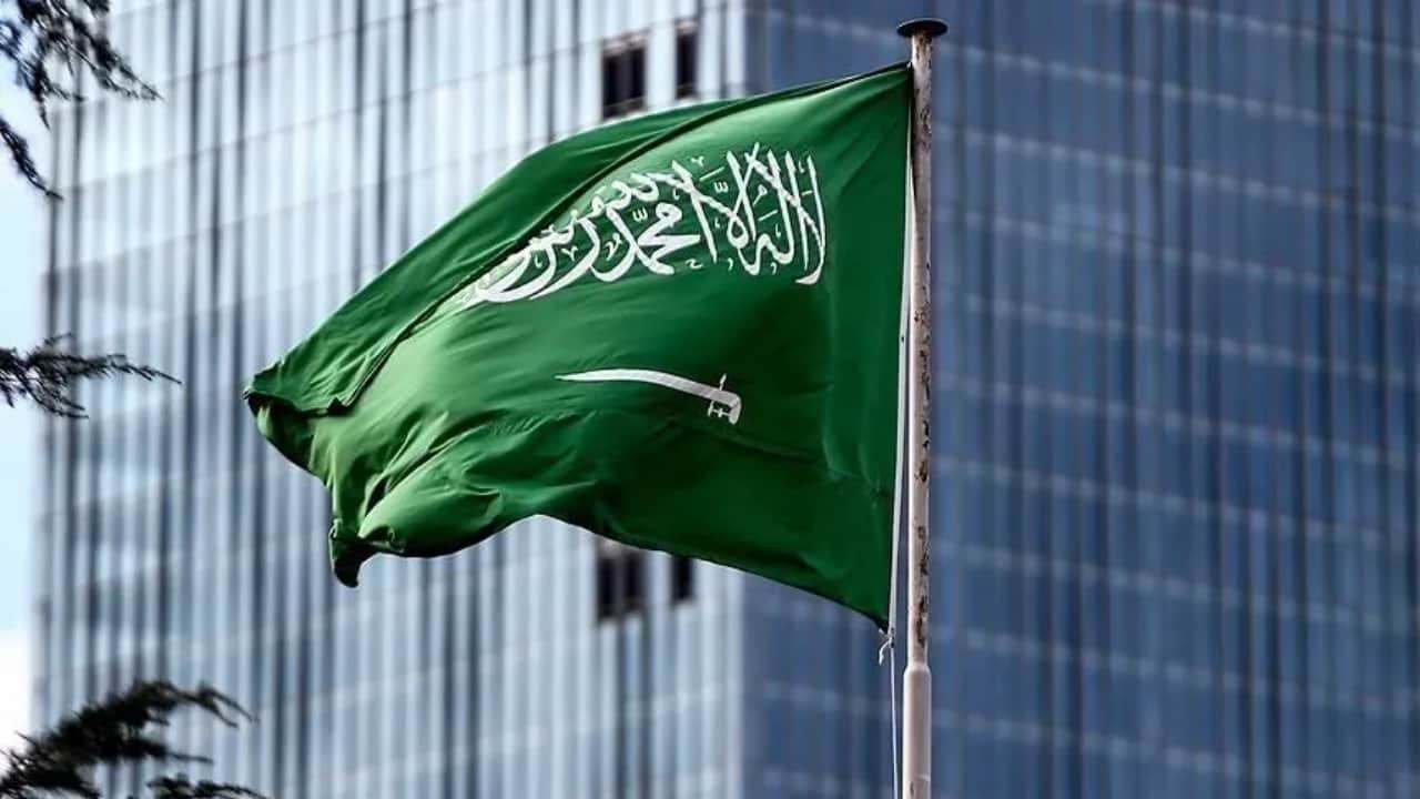 Suudi Arabistan’ın güneyindeki iki kentte erken uyarı alarmı