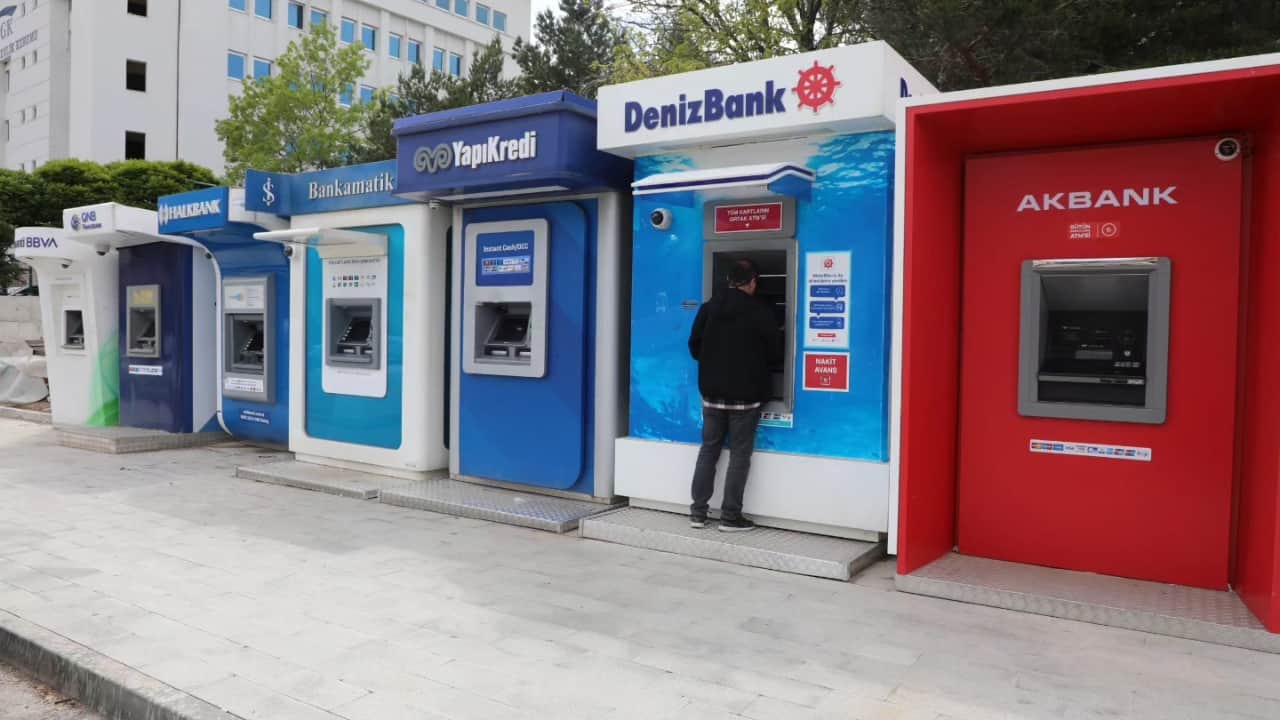 Tarihi hamle: Üç banka tek çatı altında birleşiyor