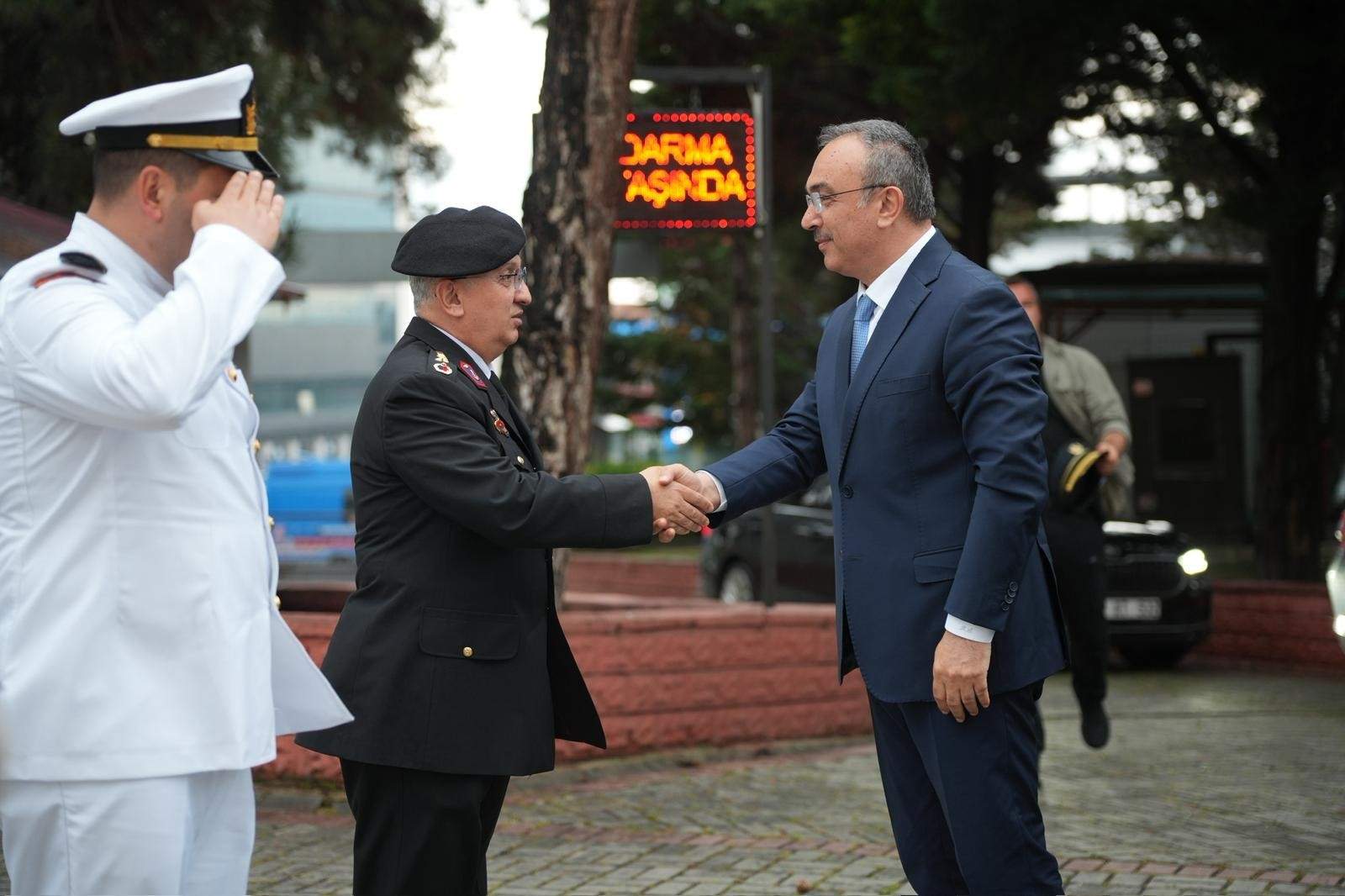 Tekirdağ Valisi Soytürk, jandarma personeliyle bayramlaştı