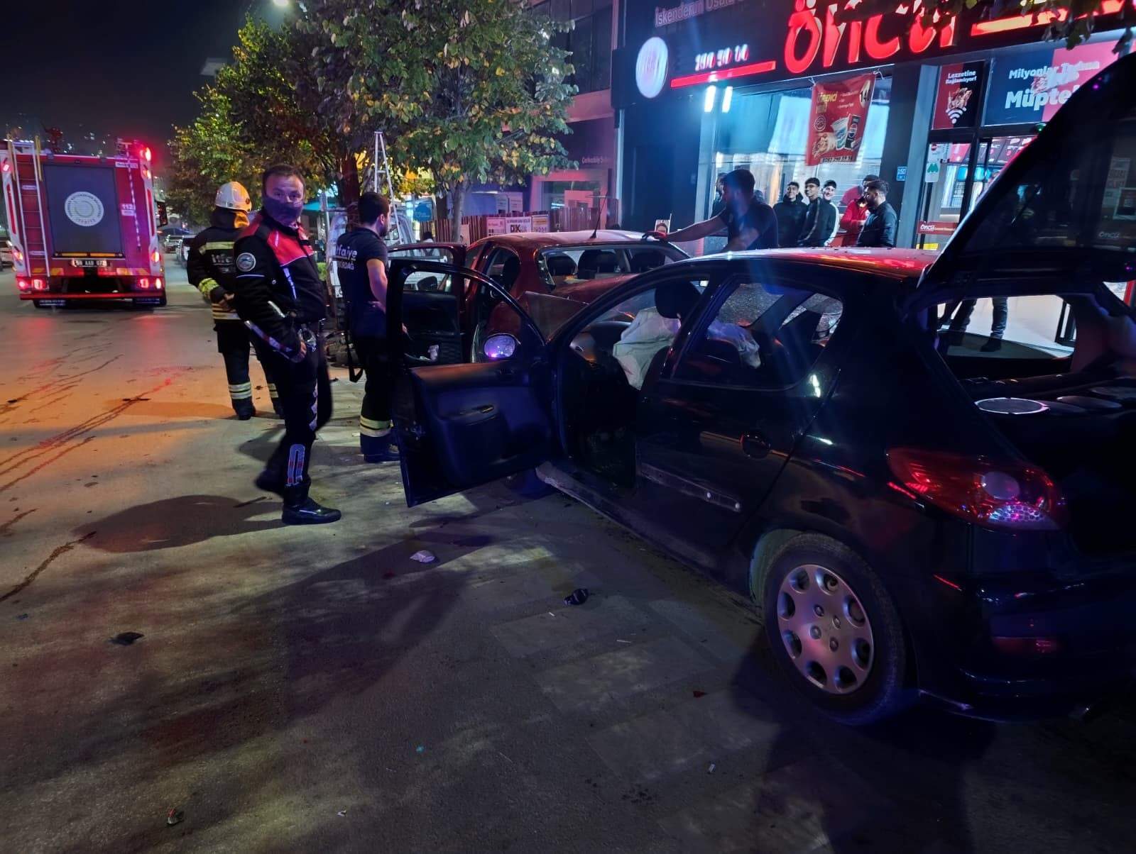 Tekirdağ’da zincirleme kaza paniği! Araçlar birbirine girdi, yaralılar var