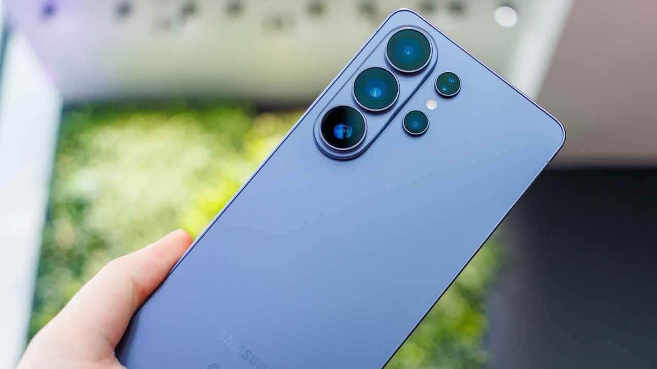 Teknoloji devinden küresel pazara zam darbesi! Samsung bellek fiyatlarını artırmak için düğmeye bastı!