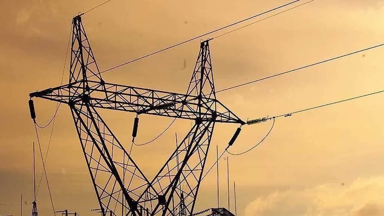 Trablus’ta elektrik kesintileri protesto edildi