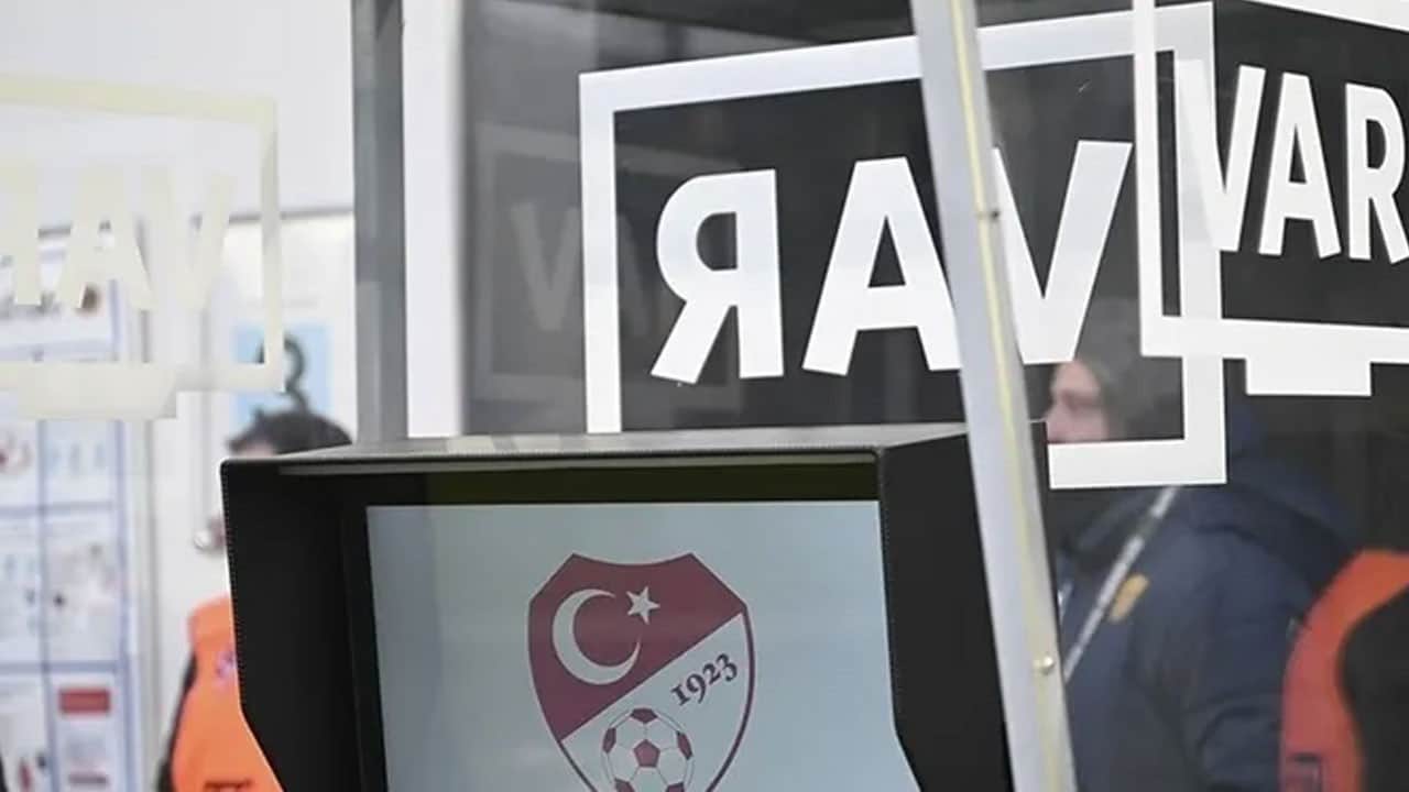 Trabzonspor-Galatasaray maçının VAR hakemi belli oldu