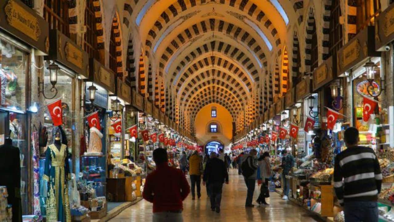Turistlerin en çok hayal kırıklığı yaşadığı yerler belli oldu: Türkiye de listede