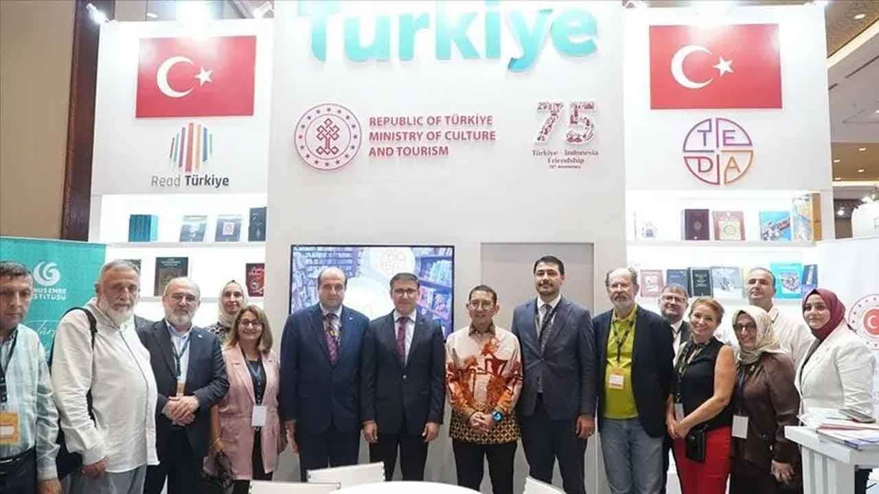 Türk edebiyatı Cakarta'da dünya sahnesinde! Endonezya Uluslararası Kitap Fuarı'nda Türkiye rüzgarı!