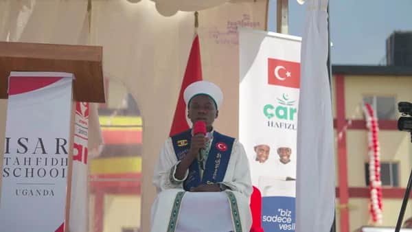 Türk STK'sının Uganda'daki Hafızlık Okulu İlk Mezunlarını Verdi
