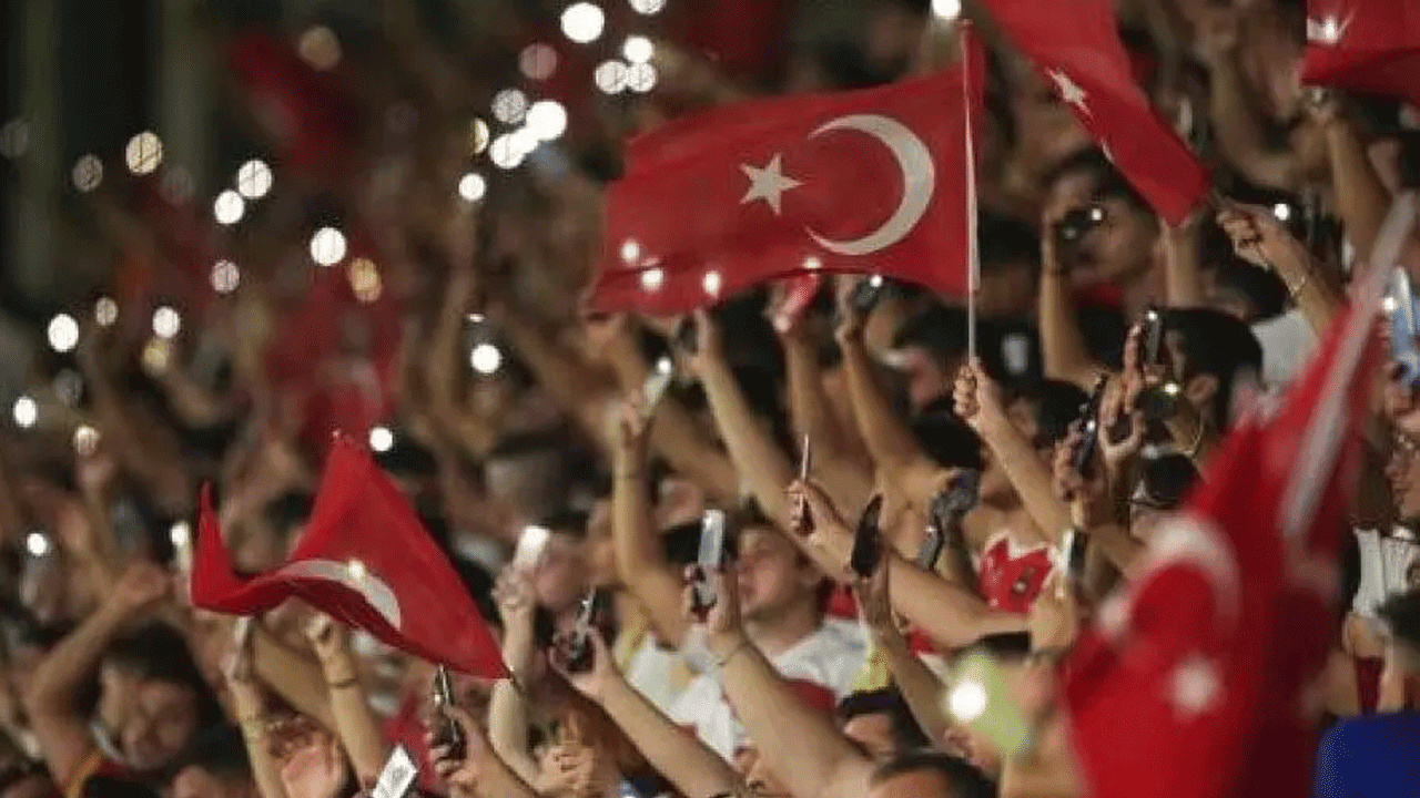 Türkiye-Romanya maçının bilet fiyatları belli oldu!
