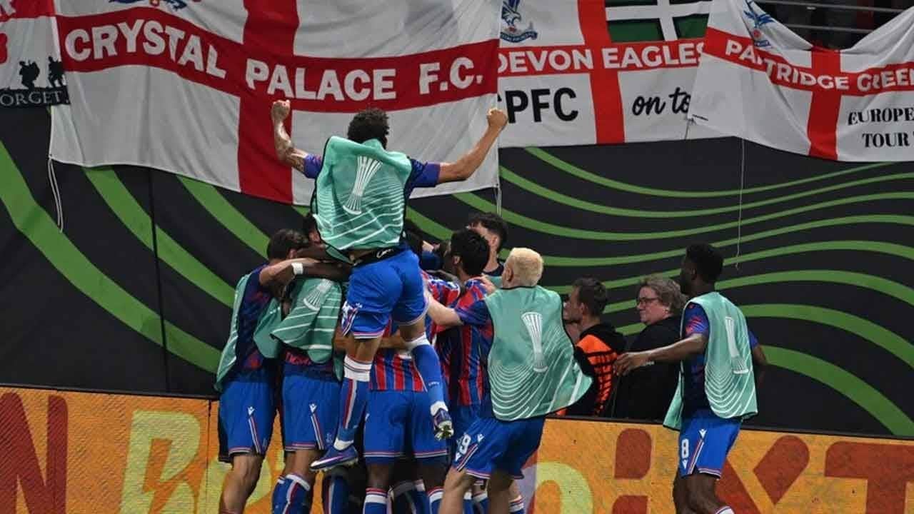 UEFA Konferans Ligi'nde Rayo Vallecano'yu 1-0 yenen Crystal Palace kupanın sahibi