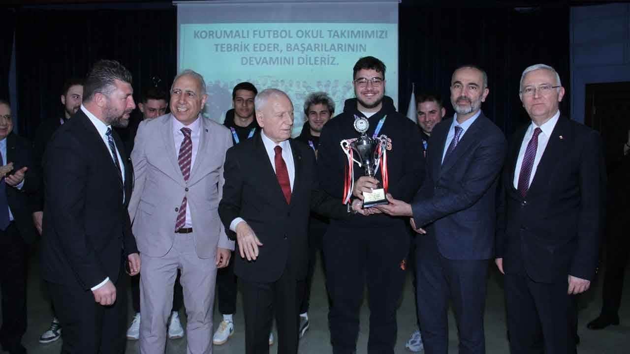 Üniversiteli sporculara büyük müjde! Haberal burs oranlarını artırdı