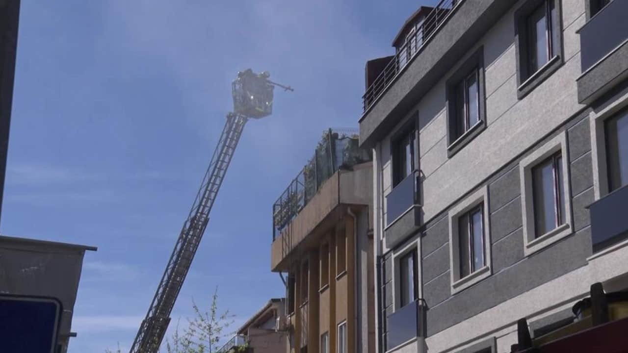 Üsküdar'da korkutan yangın