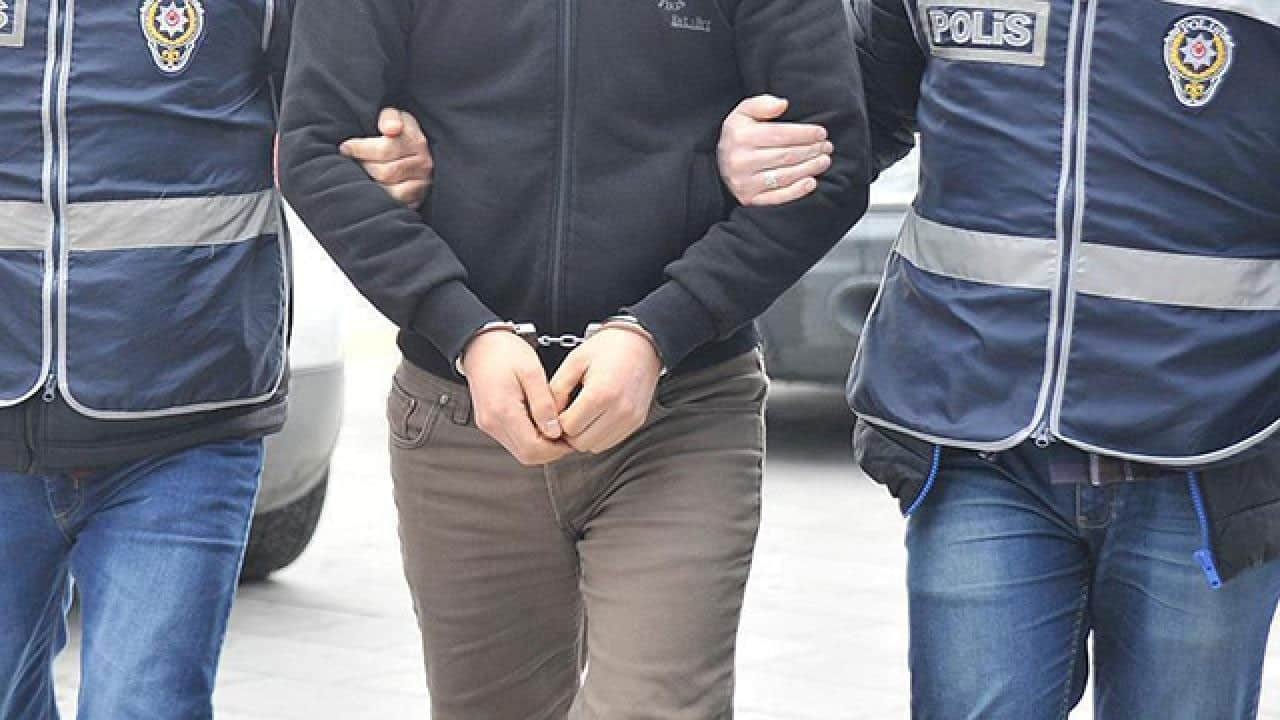 "Üst düzey" FETÖ'cü İstanbul'da enselendi