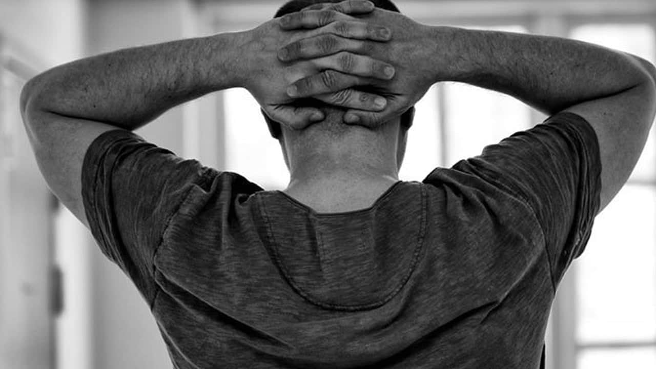  Vücudumuz B12’ye ihtiyacı olduğunu bu şekilde gösteriyor: Hızla artan B-12 eksikliğine çözüm! O cevap