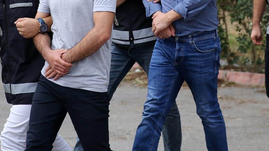 Yabancı uyruklulara "sahte noter" tuzağı