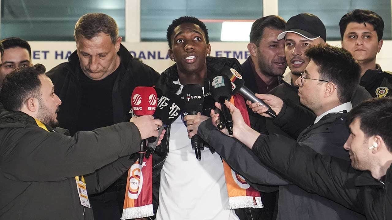 Yaser Asprilla, Galatasaray için İstanbul'da