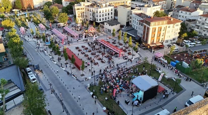 Yazın En Renkli, En Neşeli ve En Eğlenceli Adresi Mutlu Çocuk Şenliği, Topkapı Kaleiçi Meydanı'nda Başladı