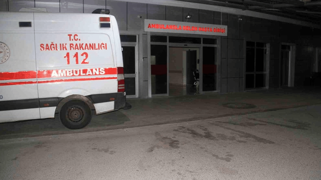 Yedikleri peynir yüzünden hastanelik oldular!