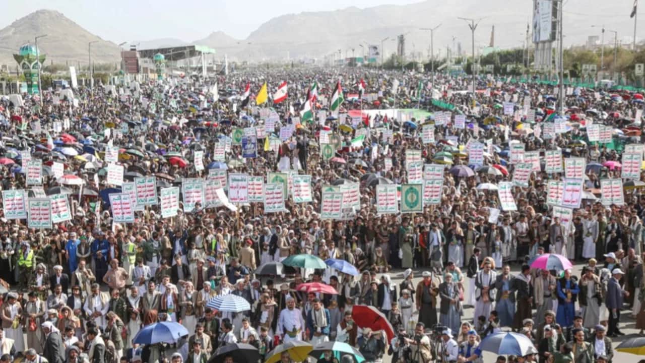 Yemen'de on binler Filistin ve Lübnan'a destek gösterisi düzenledi