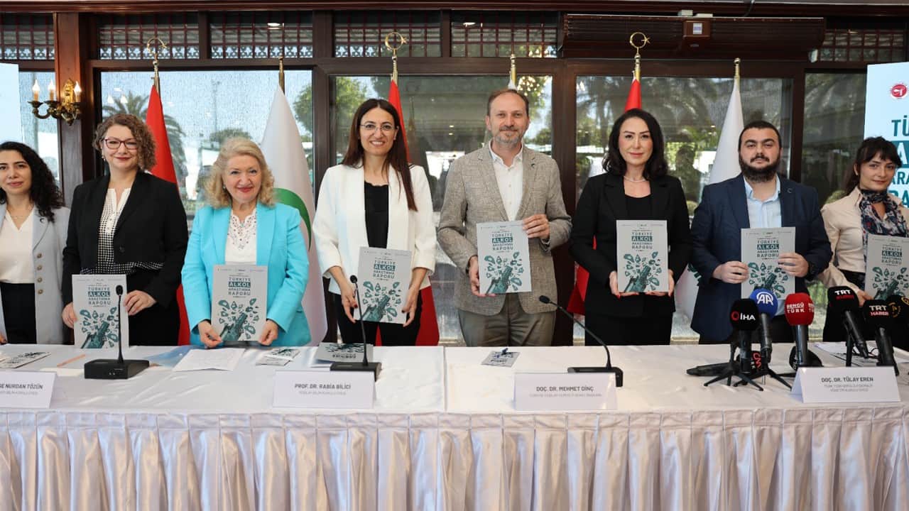 Yeşilay, Türkiye Alkol Araştırma Raporu’nu yayımladı: İlk alkol deneyimi 18 yaşından önce yaşanıyor