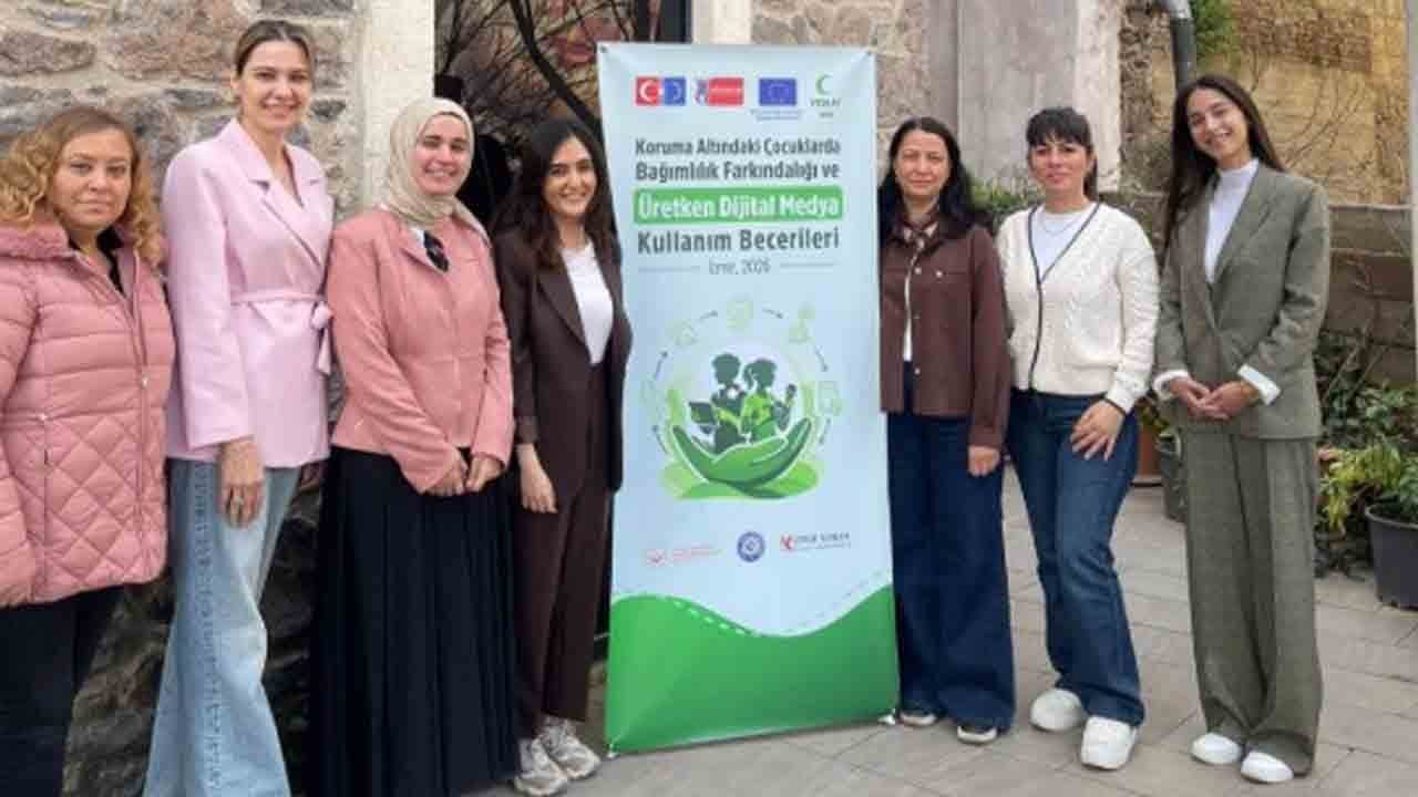 Yeşilay’dan, koruma altındaki çocuklara dijital bağımlılık ve üretken medya eğitimi