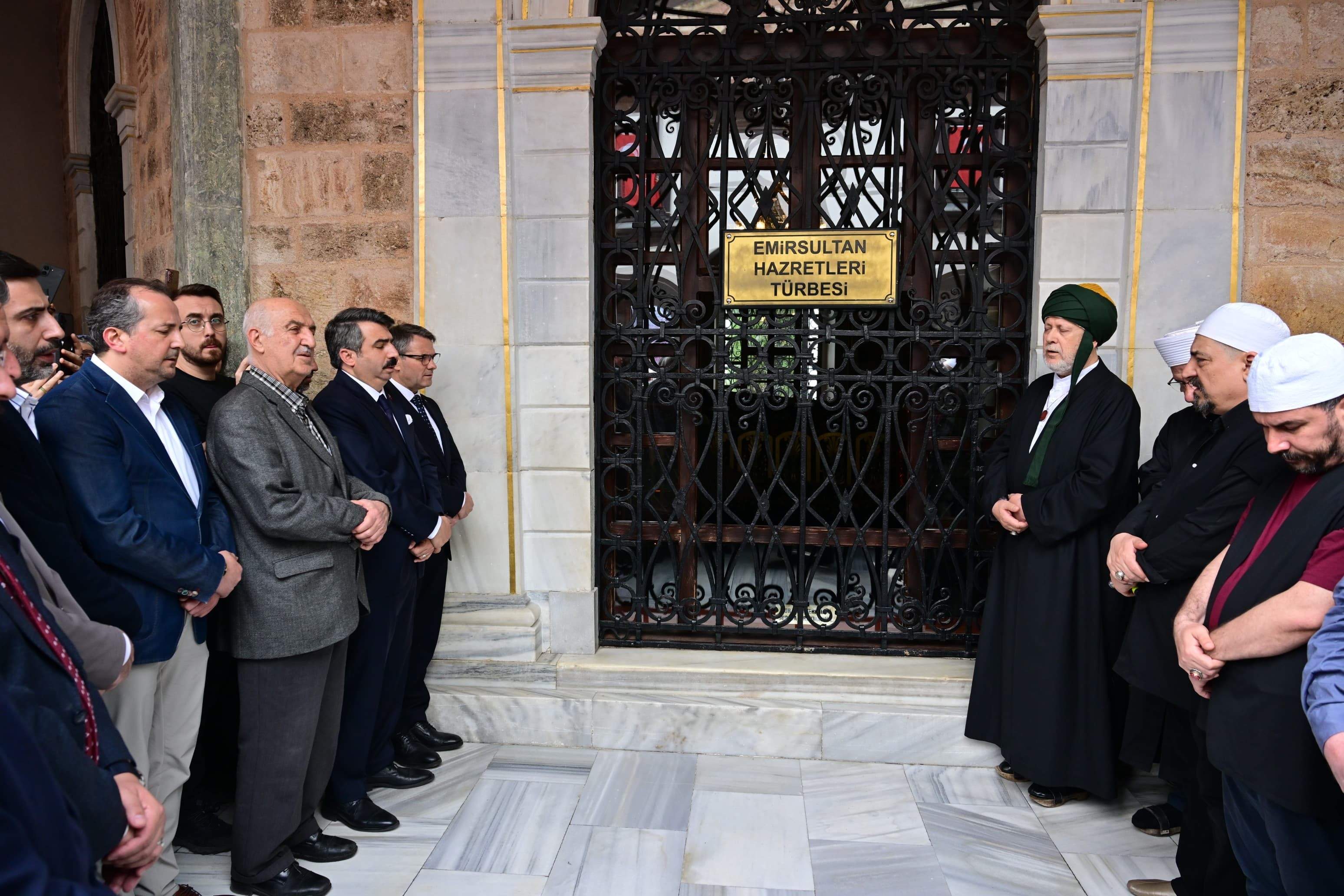 Yıldırım'da Erguvan Bayramı coşkusu