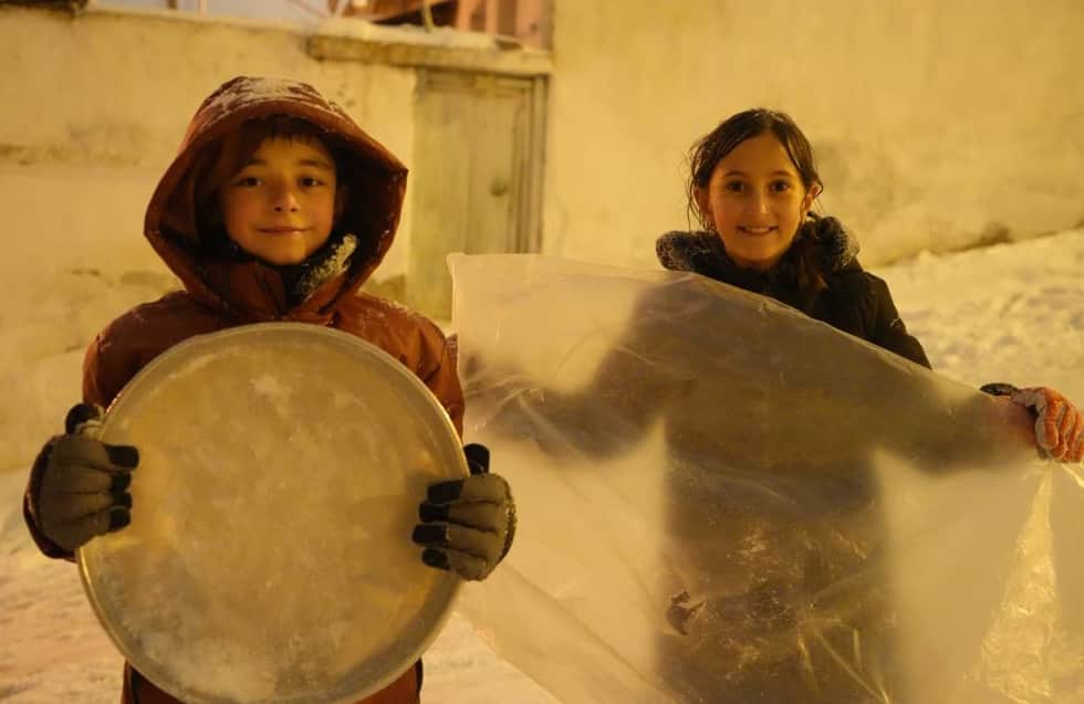 Yoğun kar nedeniyle Bayburt'ta okullar 1 gün tatil
