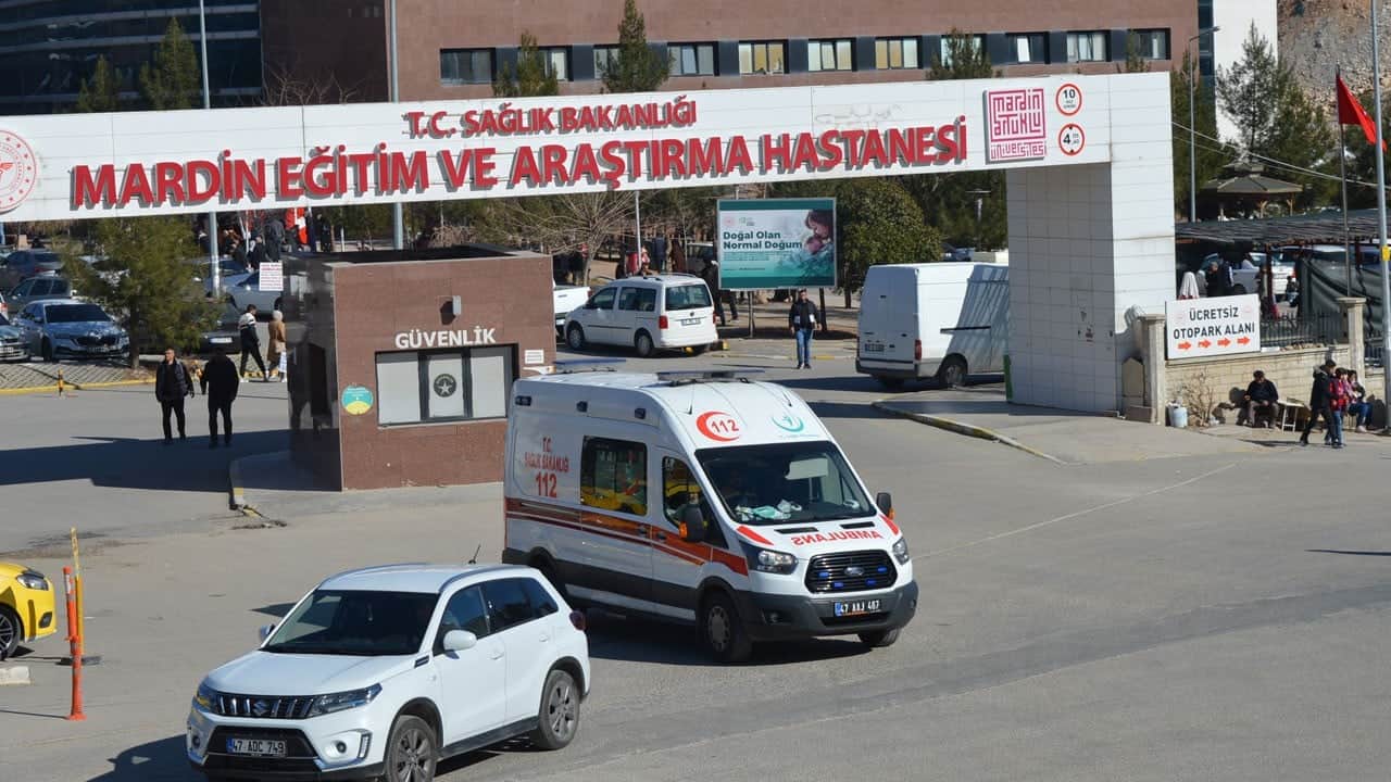 Yola sarkan kabloya temas etti! Akıma kapılan çocuk yaralandı