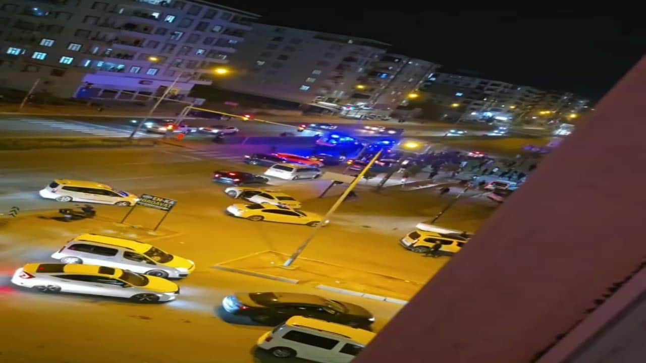 Yolun karşısına geçerken motosikletin çarptığı yaya hayatını kaybetti
