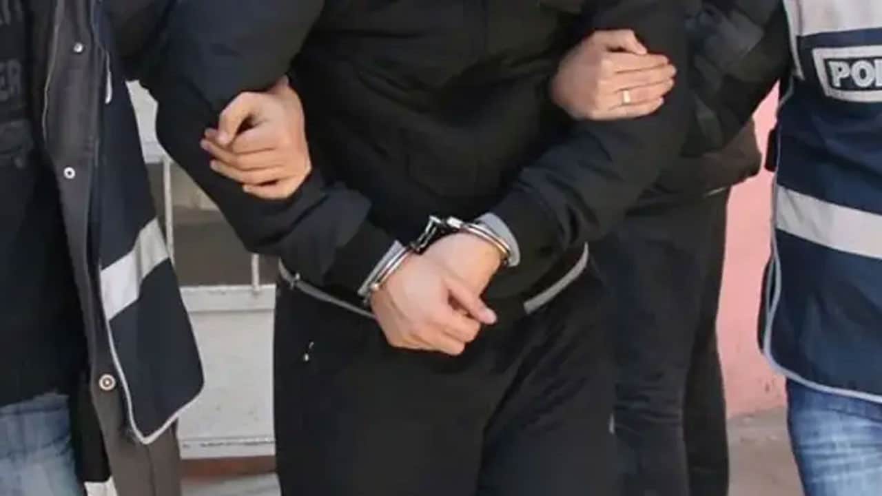 Yurt dışından neler getirmişler? Kaçakçı fareler fena yakalandı