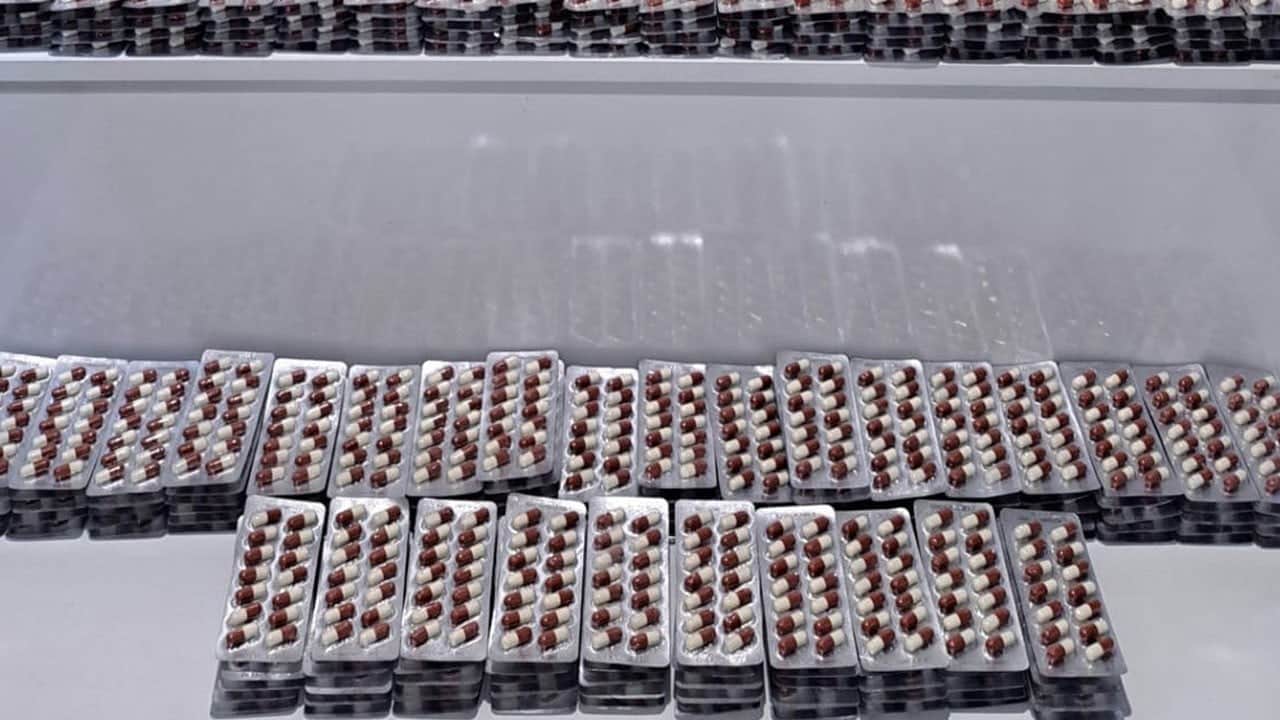 Zehir tacirine operasyon! Araçtan 4 bin 382 sentetik hap çıktı