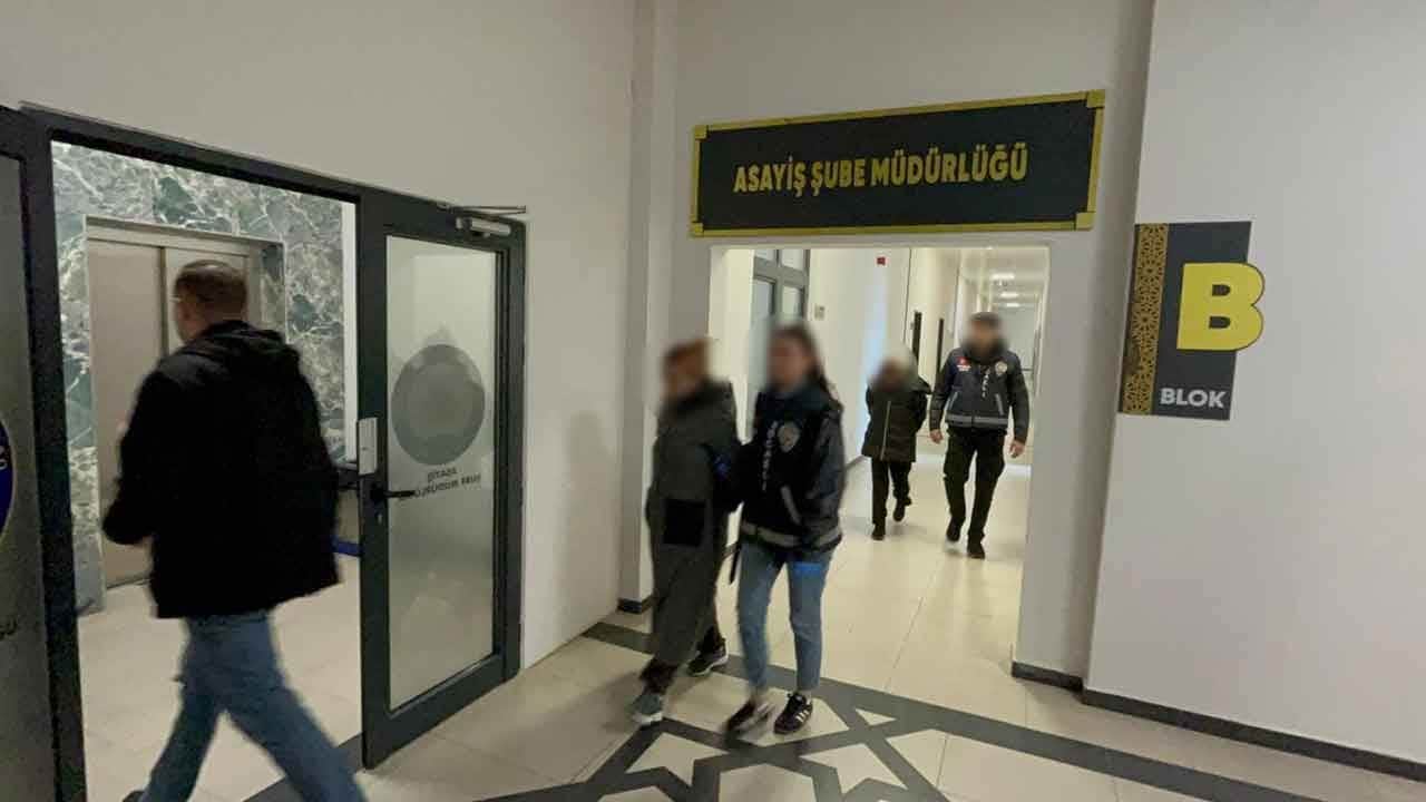 Ziynet hırsızları İstanbul'da paketlendi: Gebze'de çaldılar, mahkemede tutuklandılar!