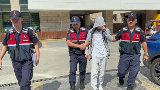 16 yaşındaki velet torbacı çıktı