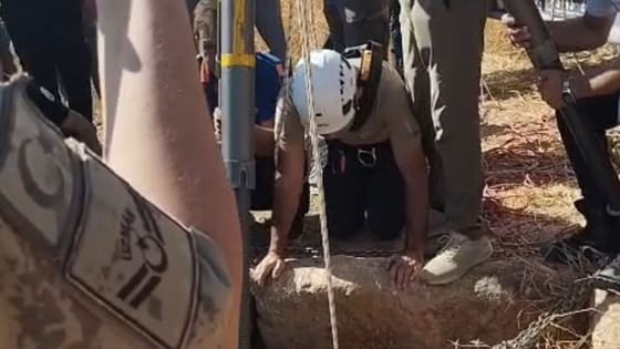 54 yaşındaki çobandan kötü haber! Koyun otlatırken 140 metrelik kuyuya düştü