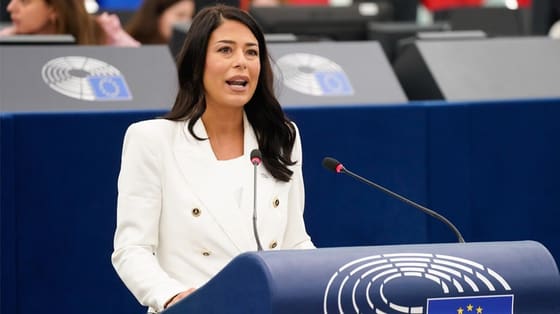 Avrupa Parlamentosu’ndan Yunanistan hamlesi: Milletvekilin dokunulmazlığı kaldırıldı